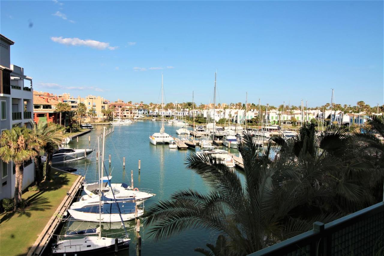 דירות New View Sotogrande Marina - Jungla Del Loro מראה חיצוני תמונה