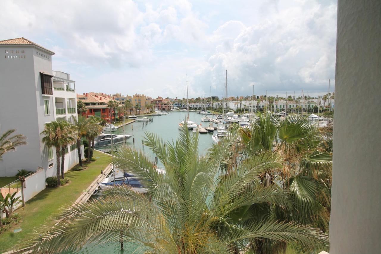 דירות New View Sotogrande Marina - Jungla Del Loro מראה חיצוני תמונה